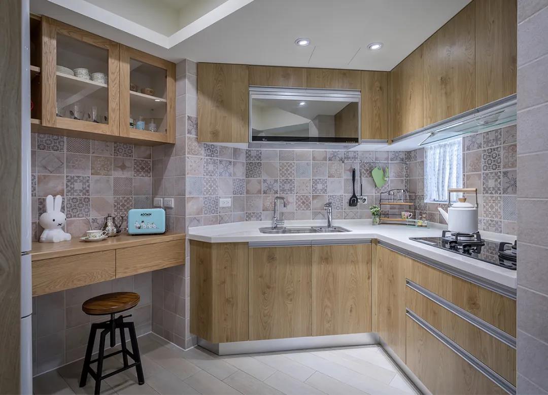 100㎡簡約北歐風格新房裝修案例，湖藍色清新美宅！