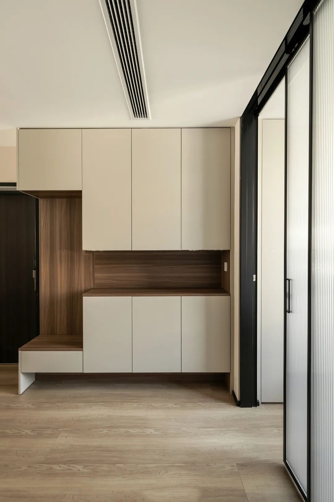 廣澤上苑-105㎡現(xiàn)代奶油風(fēng)三居，夢(mèng)想中柔軟又宜居的家！