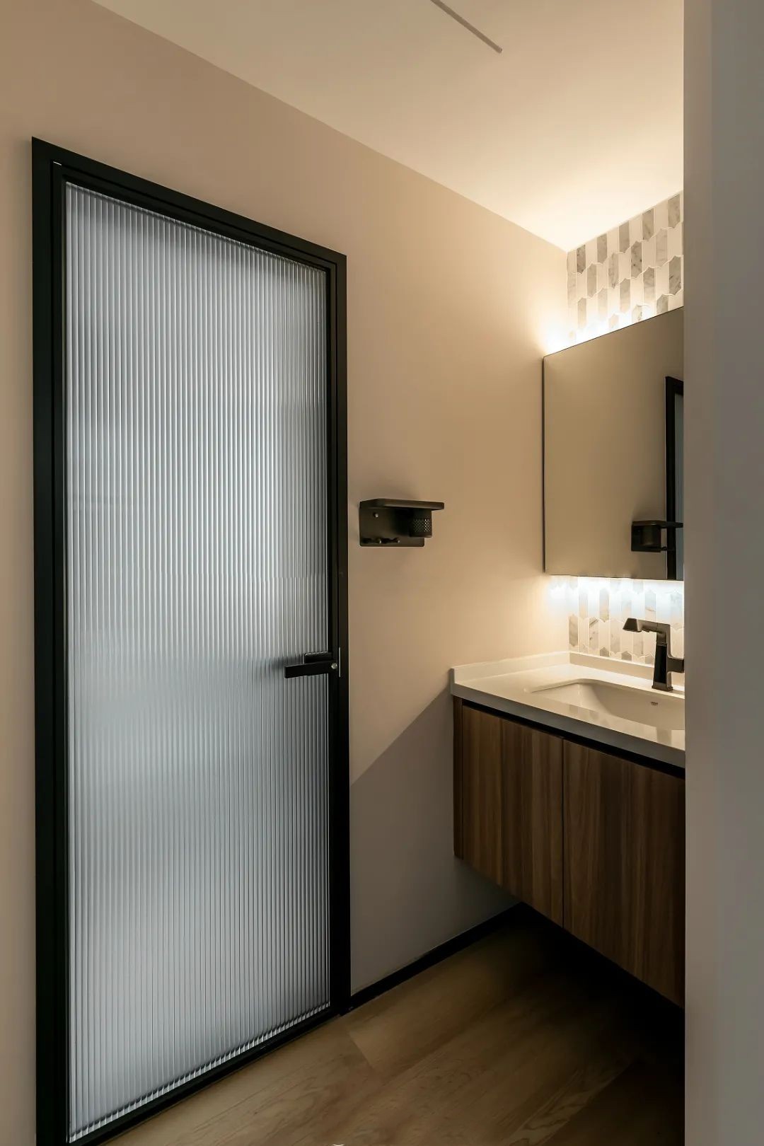 廣澤上苑-105㎡現(xiàn)代奶油風(fēng)三居，夢(mèng)想中柔軟又宜居的家！