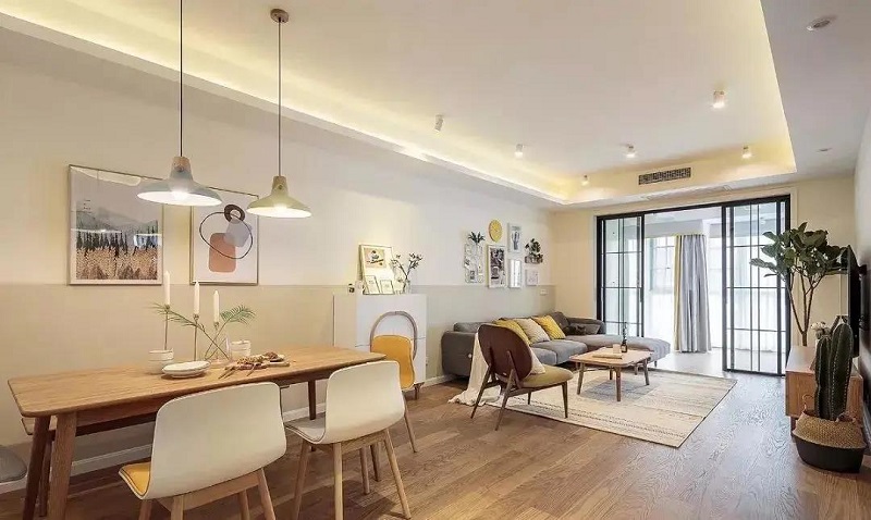 100㎡三居室北歐風裝修，原木搭配暖色調讓家溫馨