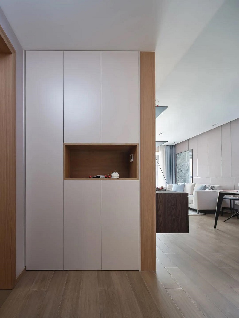 91平米二居室現代風，客餐廳吊頂一體設計，簡約大氣很耐看