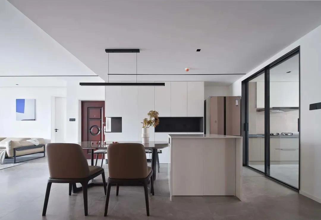 145㎡現(xiàn)代簡(jiǎn)約風(fēng)格新房裝修，電視柜+隱藏門