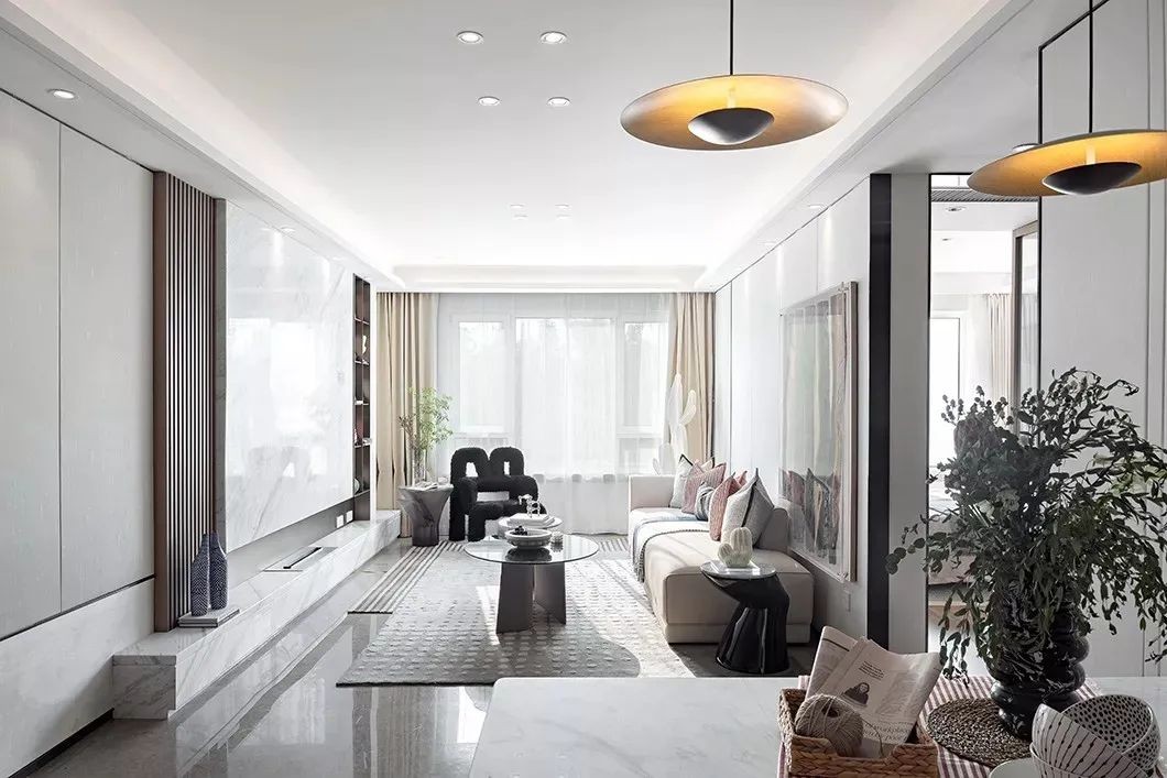 85平兩房現(xiàn)代風格裝修，充滿優(yōu)雅和舒適