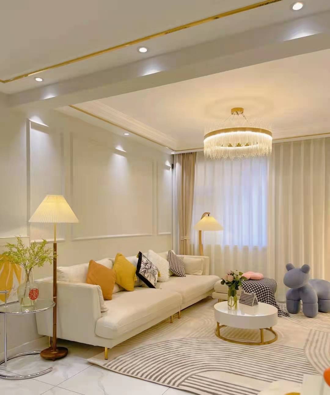 107輕奢風(fēng)三房裝修案例，淺色系溫馨又明亮