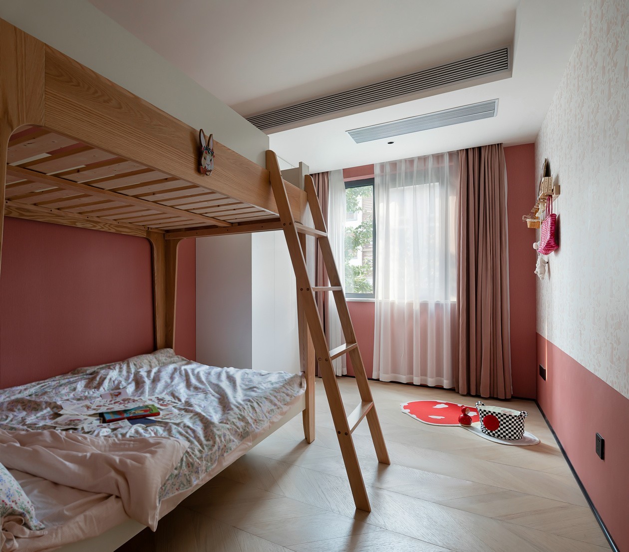 135㎡現(xiàn)代大平層裝修，充足的活動空間