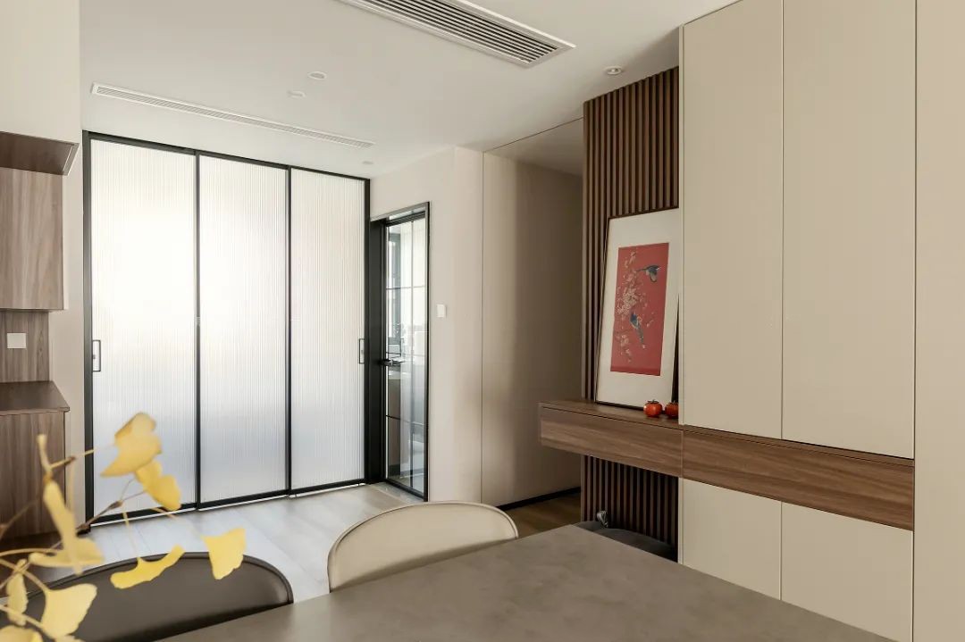 廣澤上苑-105㎡現(xiàn)代奶油風(fēng)三居，夢(mèng)想中柔軟又宜居的家！